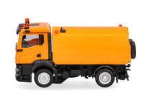Lade das Bild in den Galerie-Viewer, MAN TGS NN Kehrmaschine, kommunalorange - Herpa 1:87
