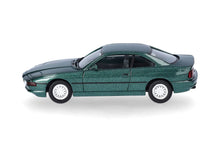 Lade das Bild in den Galerie-Viewer, BMW 850i (E31) Coupé, lagunengrünmetallic - Herpa 1:87
