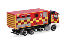 Lade das Bild in den Galerie-Viewer, Mercedes-Benz Arocs M Wechsellader-LKW 3achs "Pompiers Cellule Rehab" (B) - Herpa 1:87
