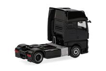 Lade das Bild in den Galerie-Viewer, MAN TGX GX Individual Zugmaschine 2achs, schwarz - Herpa 1:87
