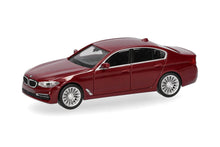 Lade das Bild in den Galerie-Viewer, BMW 5er (G30) Limousine, imolarot - Herpa 1:87
