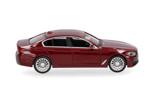 Lade das Bild in den Galerie-Viewer, BMW 5er (G30) Limousine, imolarot - Herpa 1:87
