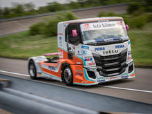Lade das Bild in den Galerie-Viewer, Iveco Racetruck Team Hahn, Steffi Halm - Tekno 1:50
