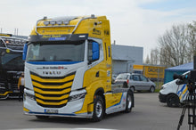 Lade das Bild in den Galerie-Viewer, Iveco S-Way 4x2 Jankowski Transport - Tekno 1:50
