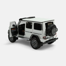 Lade das Bild in den Galerie-Viewer, Mercedes-AMG G 63 4x4² Standard, opalithweiß
