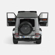 Lade das Bild in den Galerie-Viewer, Mercedes-AMG G 63 4x4² Standard, platin magno
