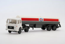 Lade das Bild in den Galerie-Viewer, Tanksattelzug MAN "Esso" - Wiking 1:87
