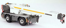 Lade das Bild in den Galerie-Viewer, LIEBHERR LRT 1100-2.1 Rough Terrain Kran - Conrad 1:50
