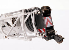Lade das Bild in den Galerie-Viewer, LIEBHERR LRT 1100-2.1 Rough Terrain Kran - Conrad 1:50
