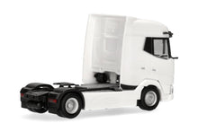 Lade das Bild in den Galerie-Viewer, DAF XG facelift Zugmaschine 2achs, weiß - Herpa 1:87
