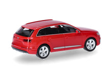 Lade das Bild in den Galerie-Viewer, Audi Q7, rot - Herpa 1:87
