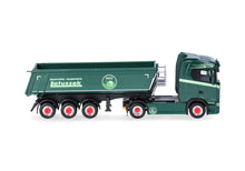 Lade das Bild in den Galerie-Viewer, Scania CS 20 ND Rundmulden-Sattelzug "Latussek" - Herpa 1:87
