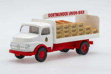 Lade das Bild in den Galerie-Viewer, Getränke-Lkw (MB Kurzhauber) "Dortmunder Union" - Wiking 1:87
