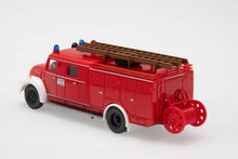 Lade das Bild in den Galerie-Viewer, Feuerwehr - LF 16 (Magirus) - Wiking 1:87
