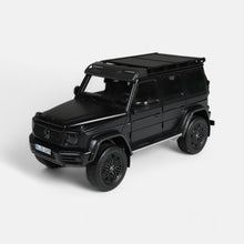 Lade das Bild in den Galerie-Viewer, Mercedes-AMG G 63 4x4² Offroad, night black
