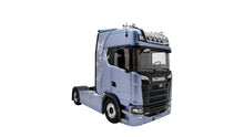 Lade das Bild in den Galerie-Viewer, Scania V8 730S 4x2 fiction blue - NZG 1:18
