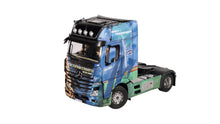 Lade das Bild in den Galerie-Viewer, Mercedes-Benz Actros GigaSpace 4x2 "Strohofer" - NZG 1:18
