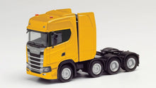 Lade das Bild in den Galerie-Viewer, Scania CS 20 HD Schwerlastzugmaschine maisgelb - Herpa 1:87
