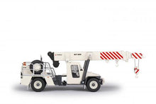 Lade das Bild in den Galerie-Viewer, Terex AT22 Pick and Carry Crane - Conrad 1:50
