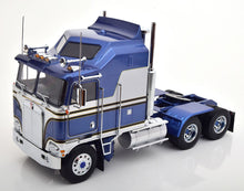 Lade das Bild in den Galerie-Viewer, Kenworth K100 Aerodyne 6x4 1976 blaumetallic/silber - Road Kings 1:18
