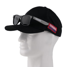 Lade das Bild in den Galerie-Viewer, Cap mit Sonnenbrille
