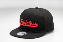 Lade das Bild in den Galerie-Viewer, Snapback-Cap "Fernfahrer" schwarz
